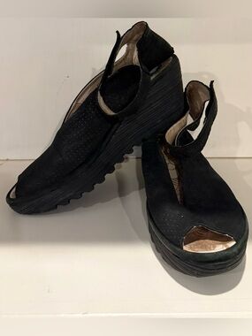 Fly London Yala Perforated Black Leather Wedge Sandal Size 40